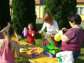 Gyermeknap Bdn Pl Attilnval. Kzmves foglalkozs s arcfests.